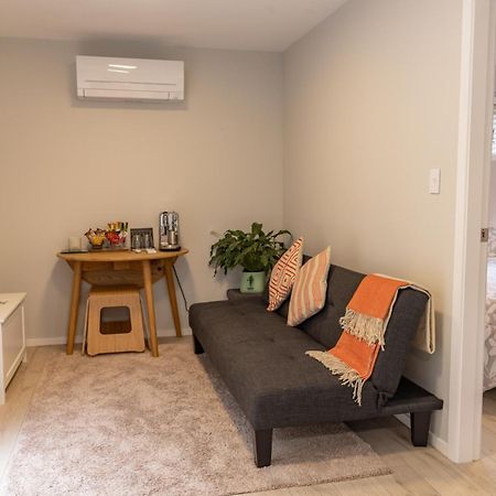 Back Garden Flat With Free On Street Parking And Fiber Wifi - 15 Mins To Ferry, Stadium, Cbd Wellington Exterior foto