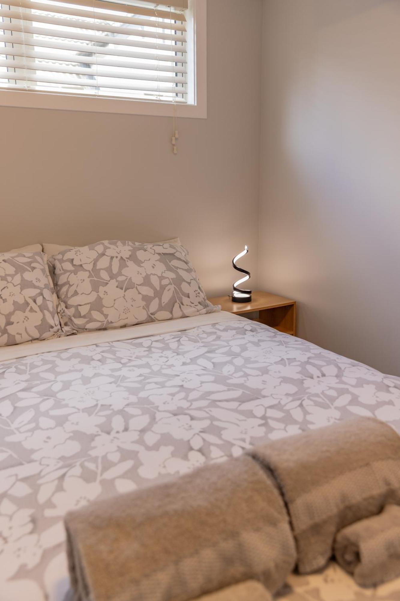 Back Garden Flat With Free On Street Parking And Fiber Wifi - 15 Mins To Ferry, Stadium, Cbd Wellington Exterior foto